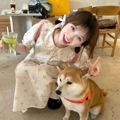 踉跄女孩